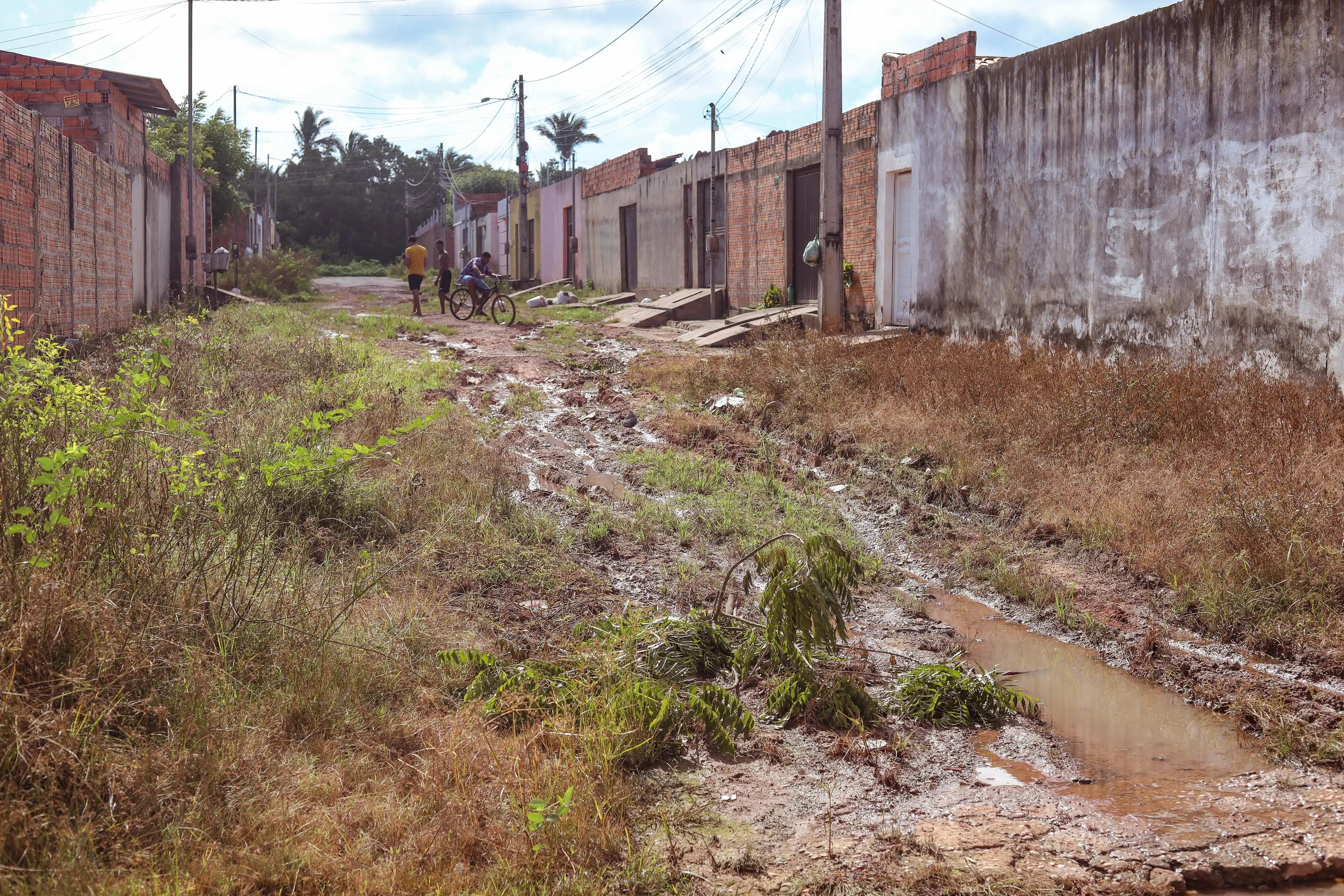 Galeria de imagens - Foto 4 da notícia: Prefeitura Municipal de Codó anuncia plano emergencial para recuperação das ruas do Residencial São Pedro
