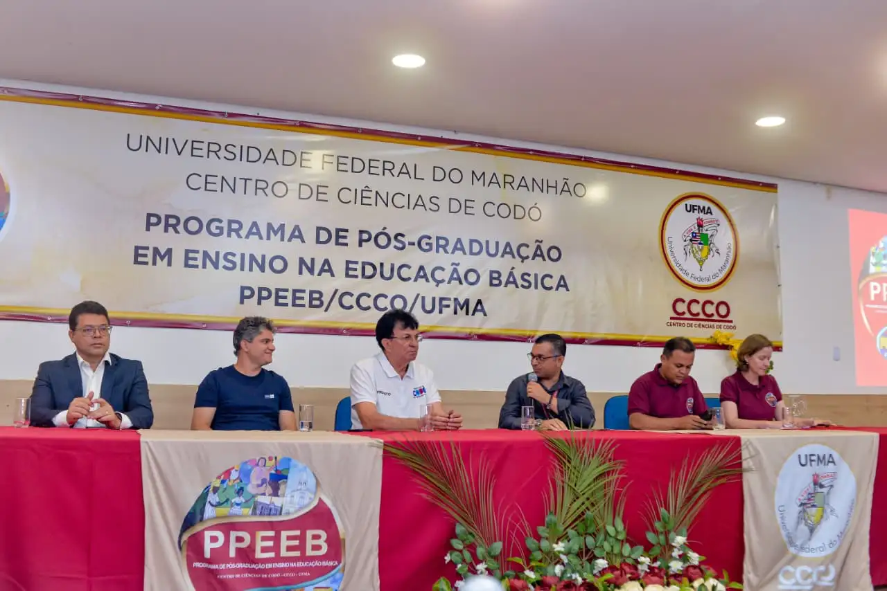 Galeria de imagens - Foto 7 da notícia: Professores da Rede Municipal de Codó iniciam mestrado na UFMA em parceria com a Prefeitura