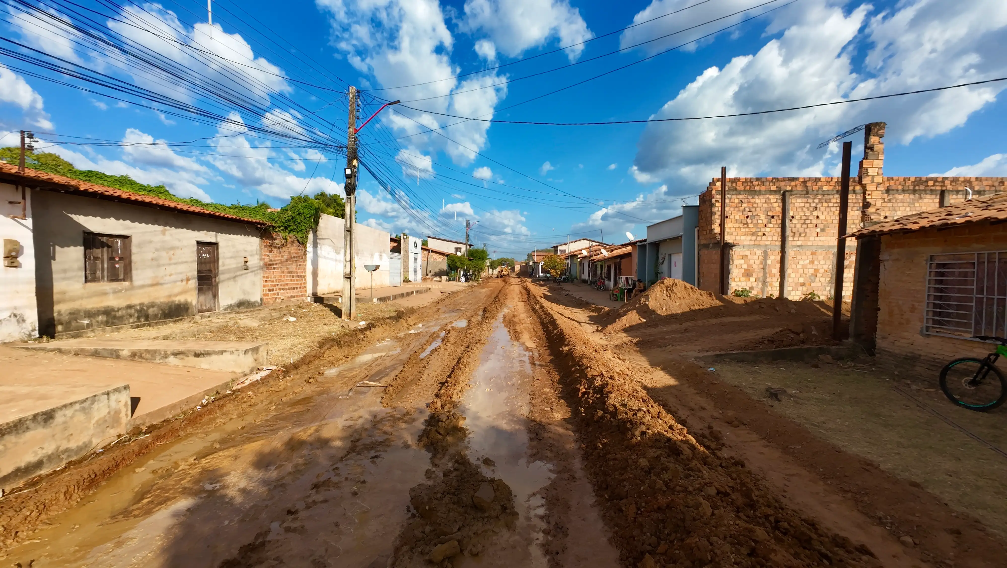 Foto 5 – Prefeitura de Codó inicia obras de infraestrutura na Rua Nina Rodrigues, no bairro Santo Antônio