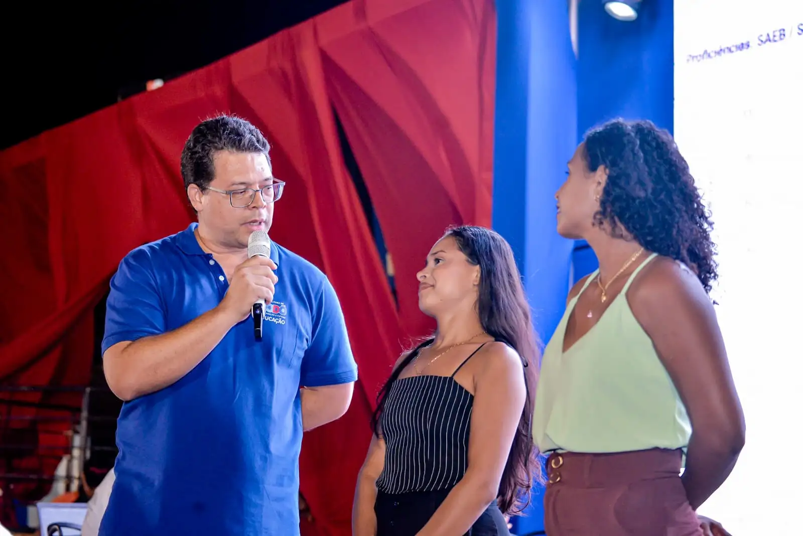 Galeria de imagens - Foto 10 da notícia: Chiquinho FC anuncia pacote de benefícios para servidores contratados da Educação de Codó