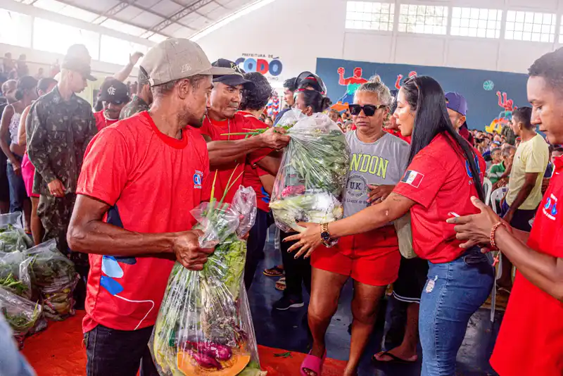 Galeria de imagens - Foto 11 da notícia: Prefeitura de Codó inicia programação de aniversário de 129 anos do município com entrega de mil cestas verdes