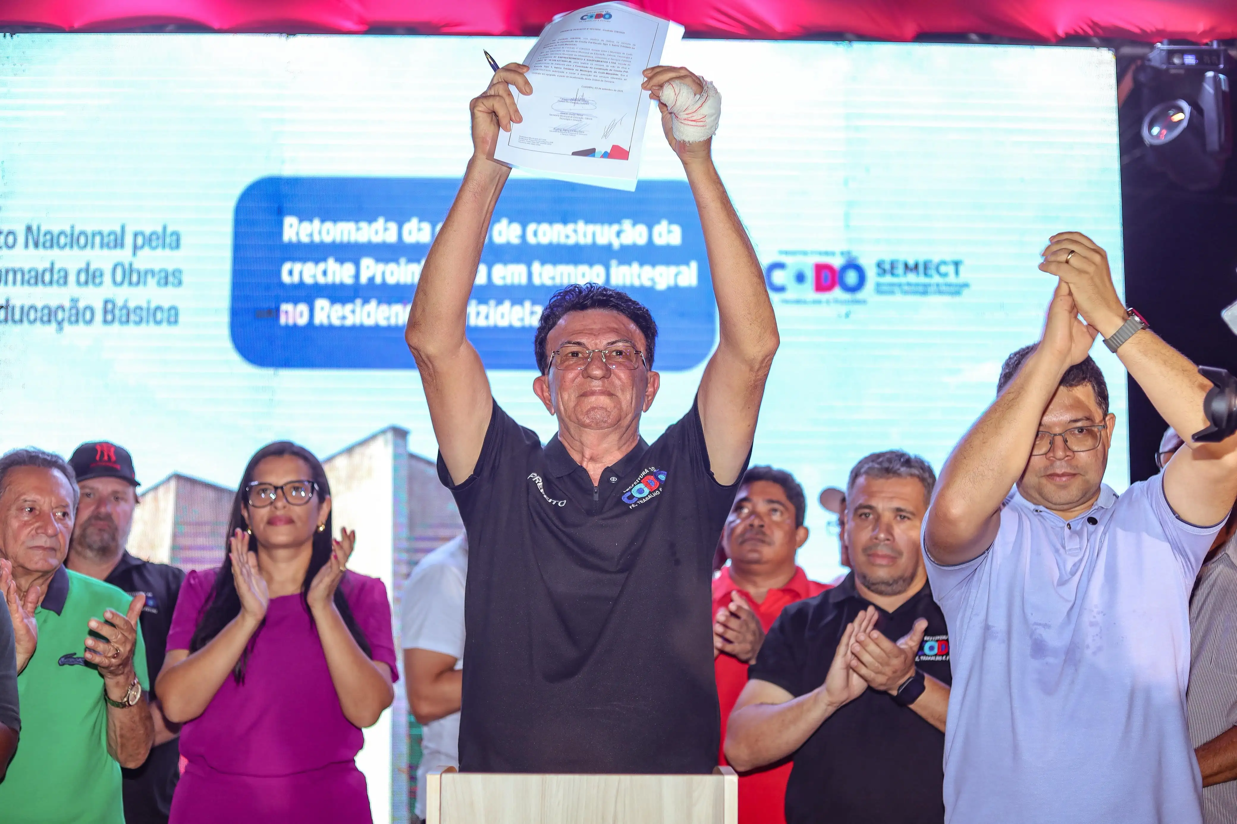 Galeria de imagens - Foto 1 da notícia: Prefeitura de Codó assina ordem de serviço para retomada da obra da creche Proinfância em tempo integral no Residencial Trizidela