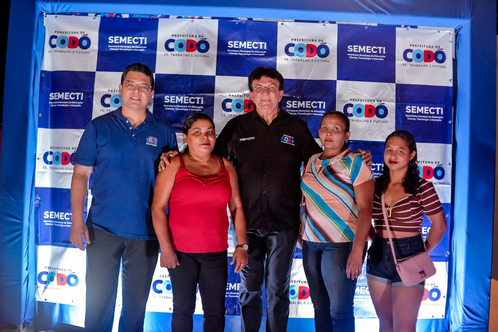 Galeria de imagens - Foto 2 da notícia: Chiquinho FC anuncia pacote de benefícios para servidores contratados da Educação de Codó