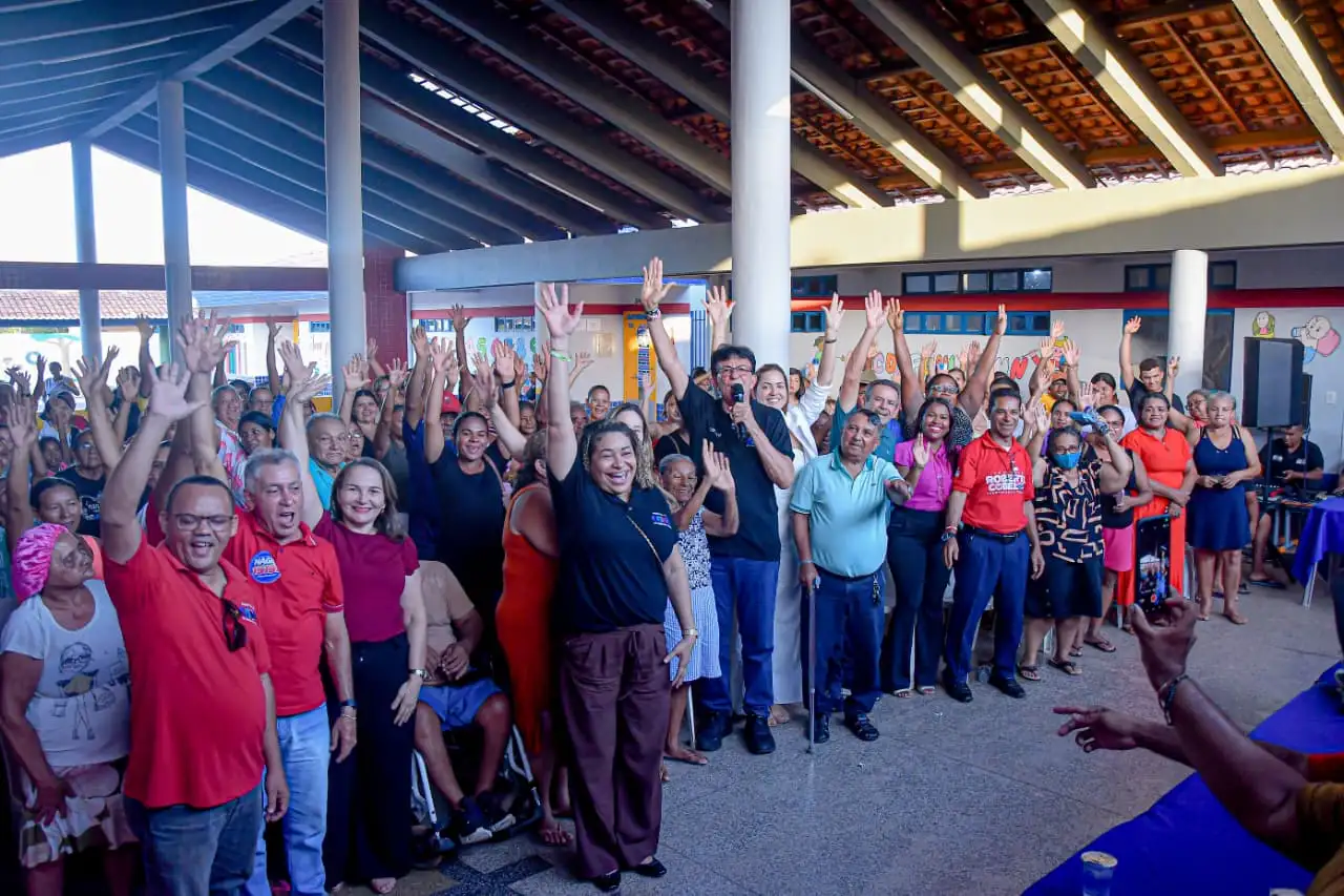 Foto 6 – Programa “A Casa é Sua” beneficia 100 famílias com títulos de propriedade no KM 17