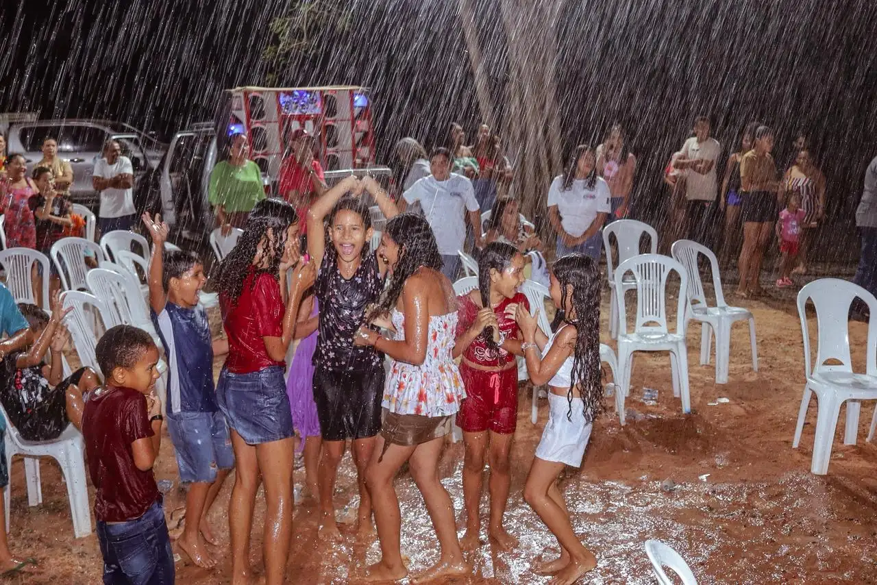 Foto 3 – Prefeitura de Codó avança na rede de abastecimento de água na zona rural e inaugura poço artesiano no Canto do Coxo