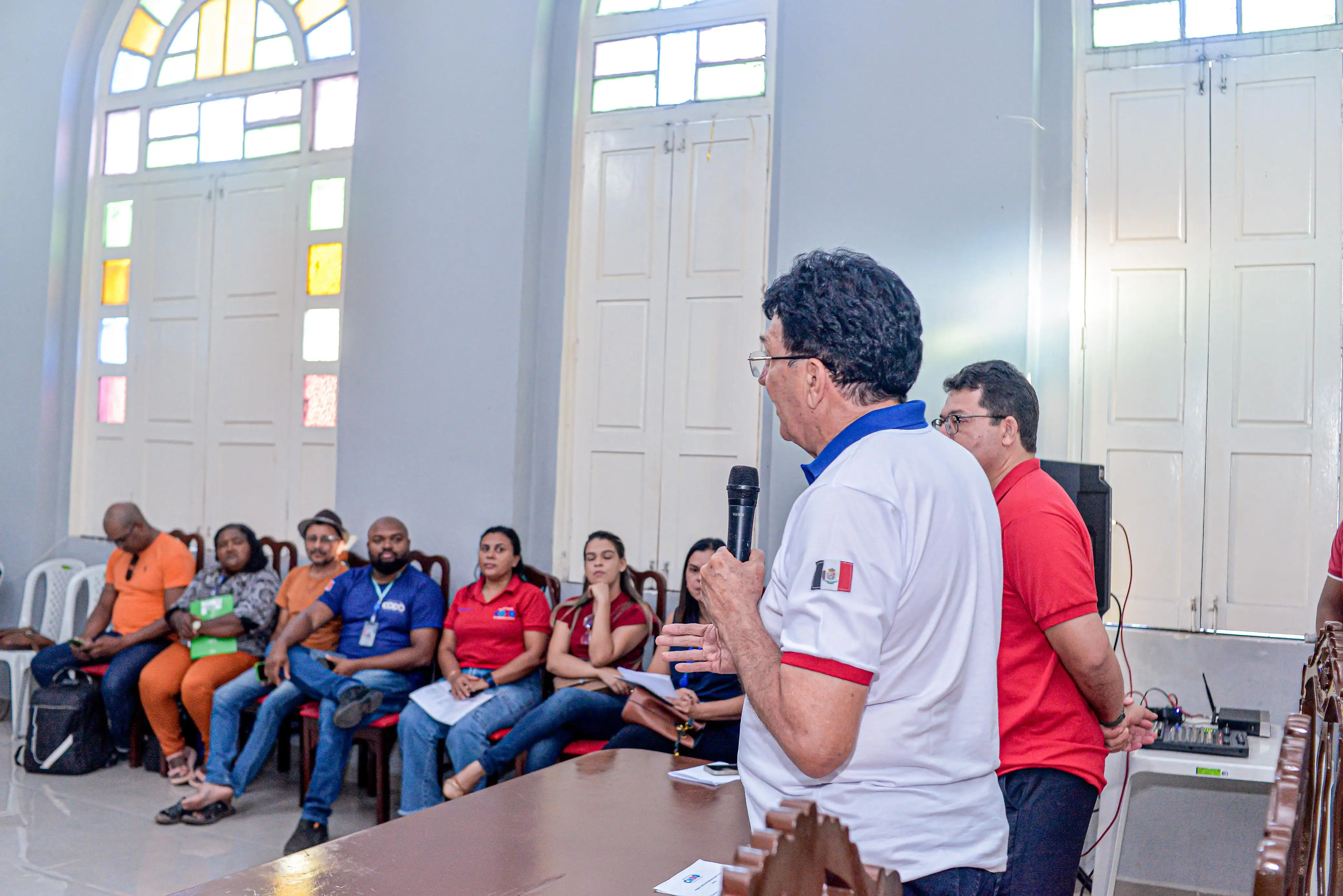 Galeria de imagens - Foto 2 da notícia: Prefeito Chiquinho FC se reúne com gestores municipais para discutir demandas da educação