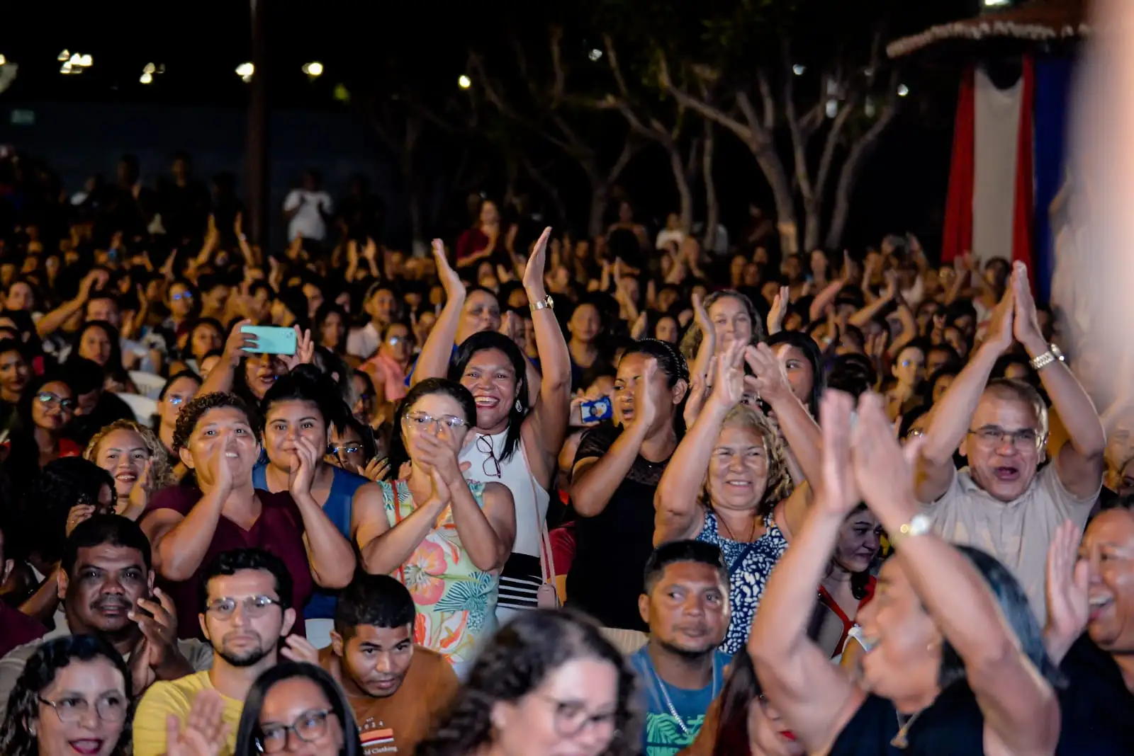 Galeria de imagens - Foto 12 da notícia: Chiquinho FC anuncia pacote de benefícios para servidores contratados da Educação de Codó