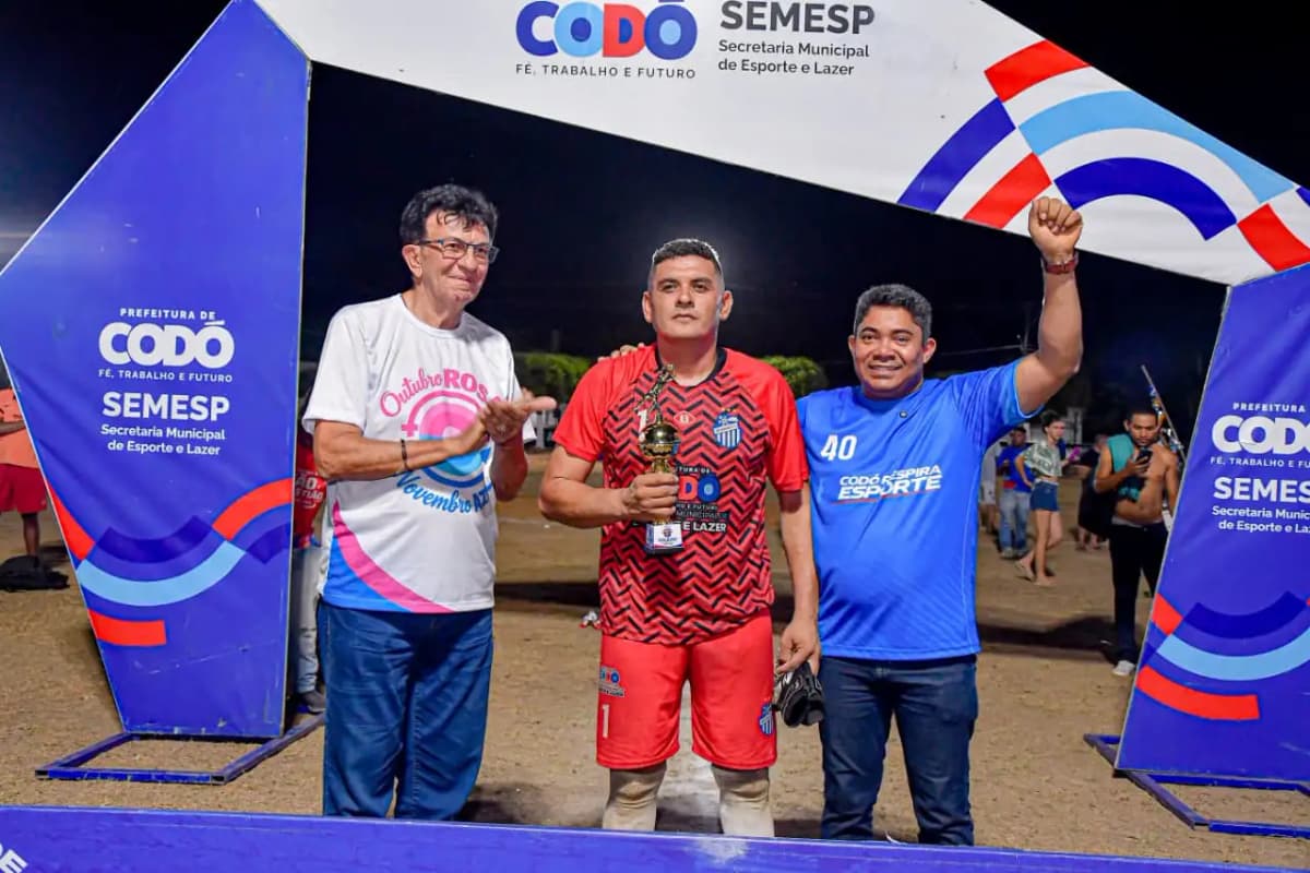Foto 5 – São Raimundo vence o São Francisco e conquista o título da Copa de Bairros 2026 em Codó