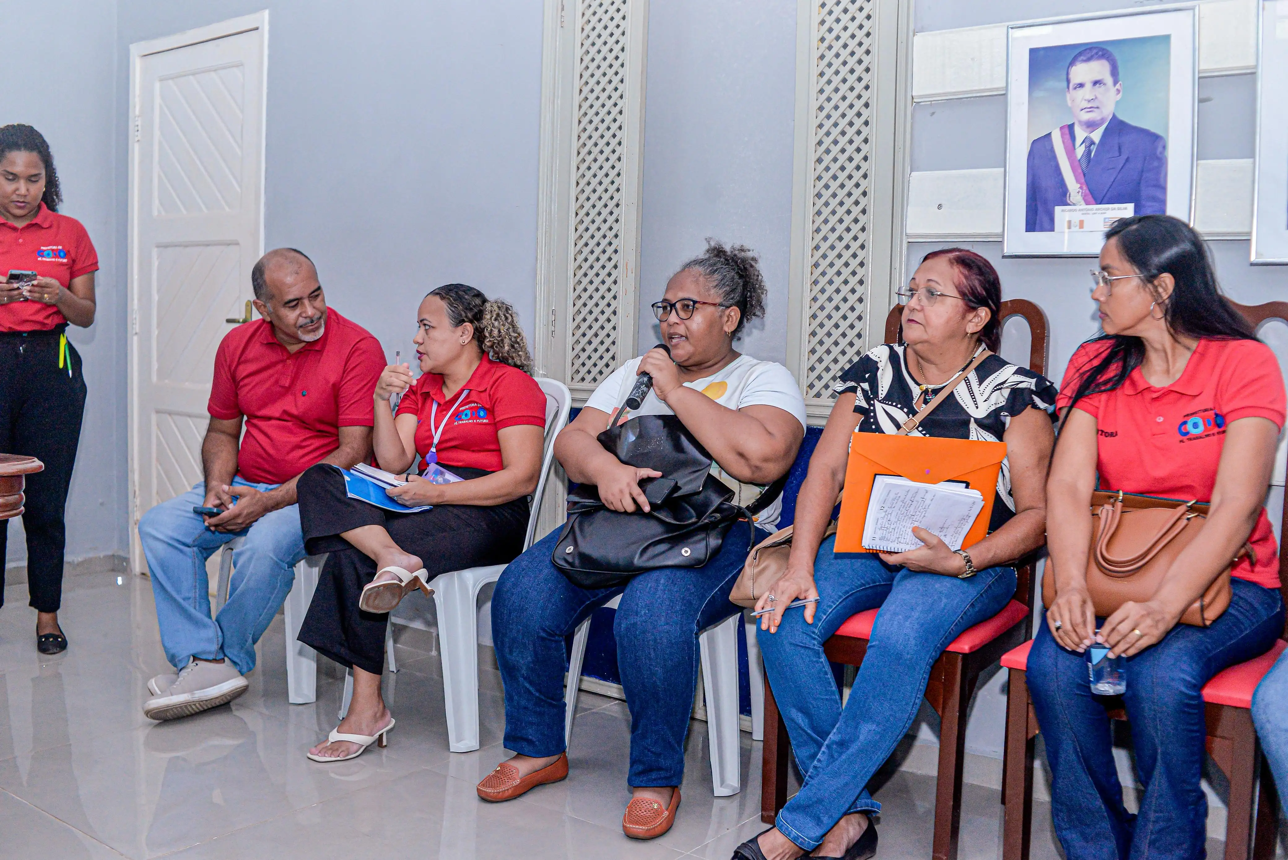 Galeria de imagens - Foto 10 da notícia: Prefeito Chiquinho FC se reúne com gestores municipais para discutir demandas da educação