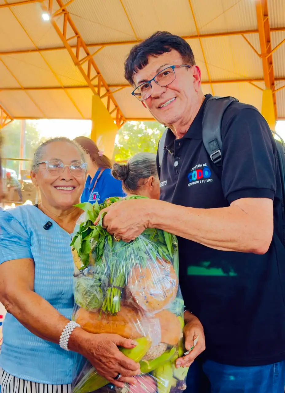 Foto 4 – Prefeitura fortalece segurança alimentar com entrega de 800 cestas verdes em Cajazeiras