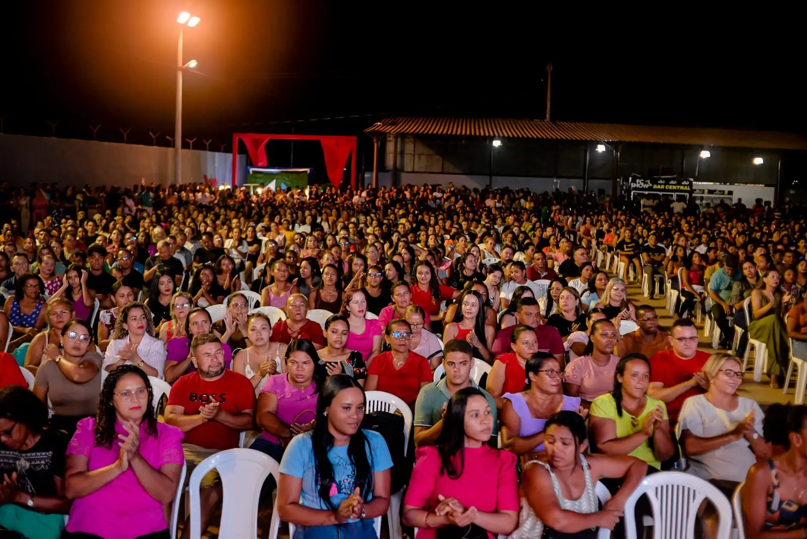 Galeria de imagens - Foto 7 da notícia: Chiquinho FC anuncia pacote de benefícios para servidores contratados da Educação de Codó