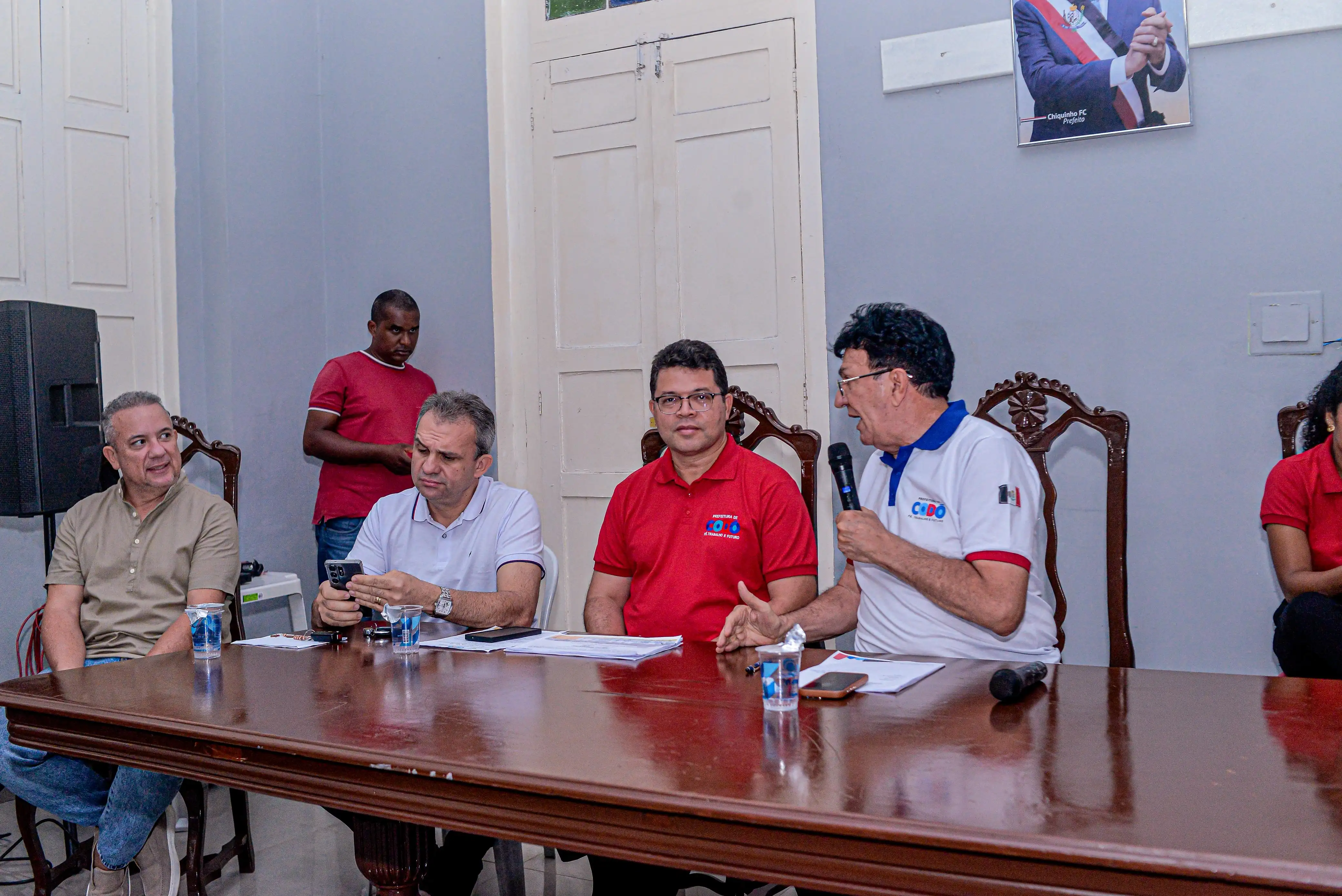 Galeria de imagens - Foto 7 da notícia: Prefeito Chiquinho FC se reúne com gestores municipais para discutir demandas da educação