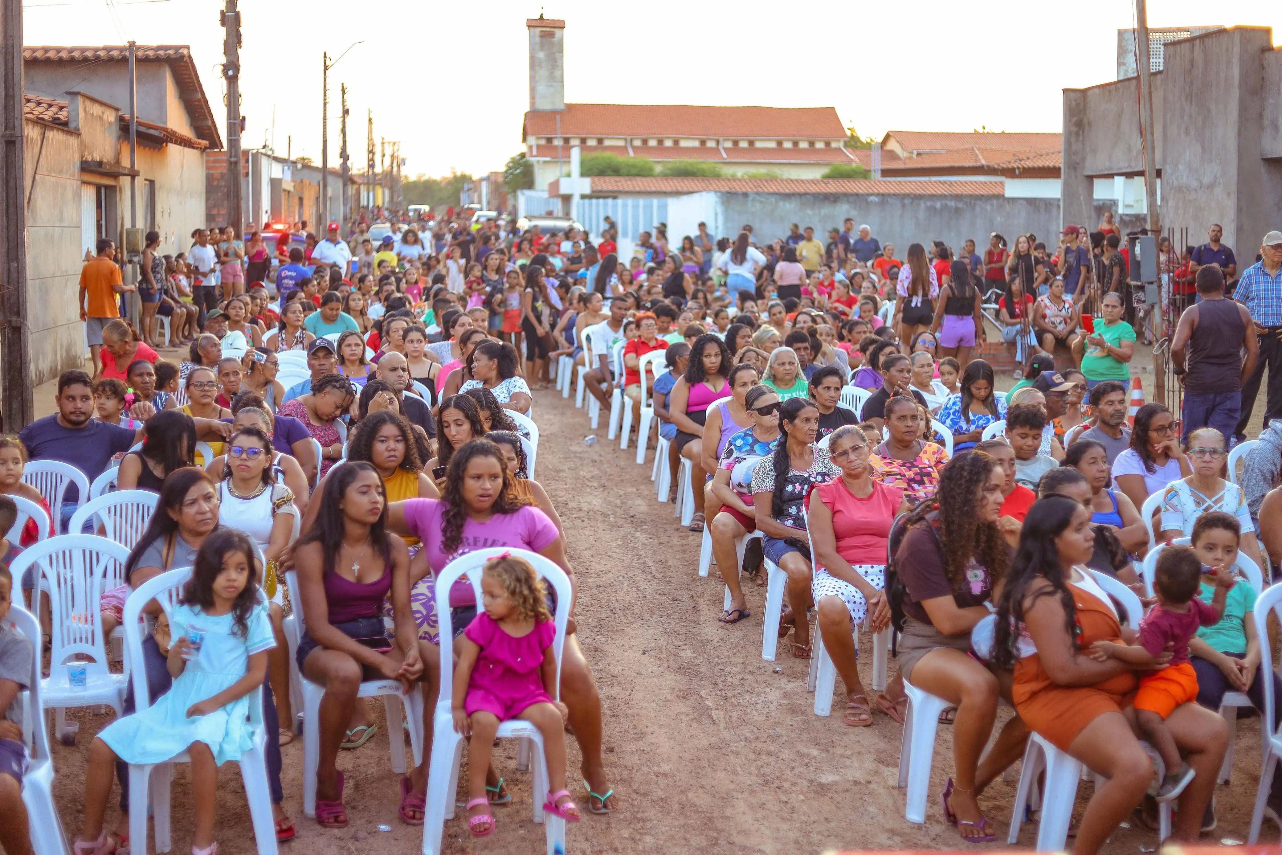 Galeria de imagens - Foto 10 da notícia: Prefeitura de Codó assina ordem de serviço para retomada da obra da creche Proinfância em tempo integral no Residencial Trizidela