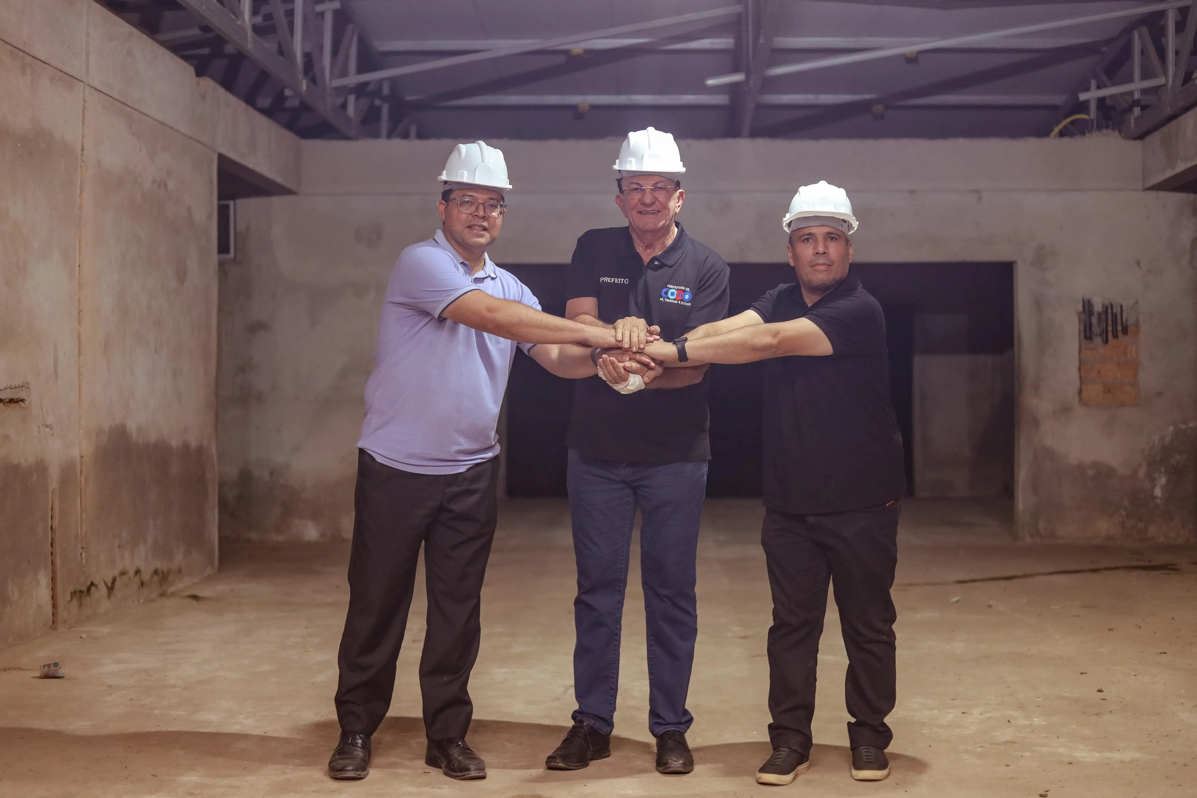 Galeria de imagens - Foto 2 da notícia: Prefeitura de Codó assina ordem de serviço para retomada da obra da creche Proinfância em tempo integral no Residencial Trizidela