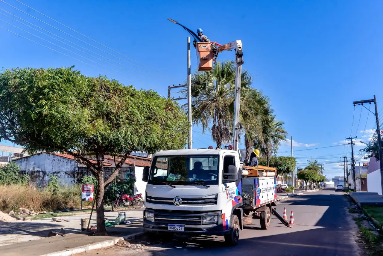 Prefeitura de Codó moderniza iluminação pública da Avenida Engenheiro Paiva