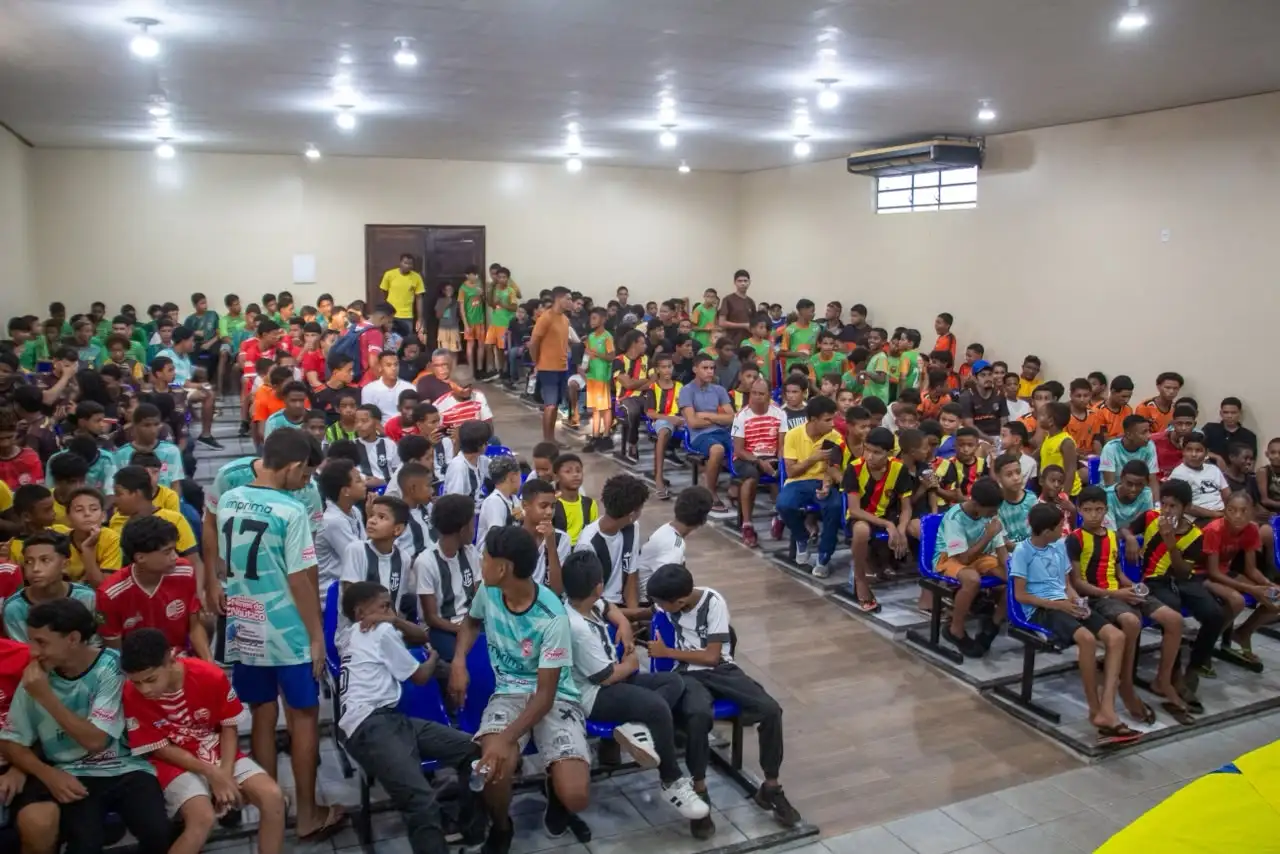 Foto 2 – Prefeitura de Codó amplia incentivo ao esporte com lançamento da I Taça Codoense de Futebol de Base