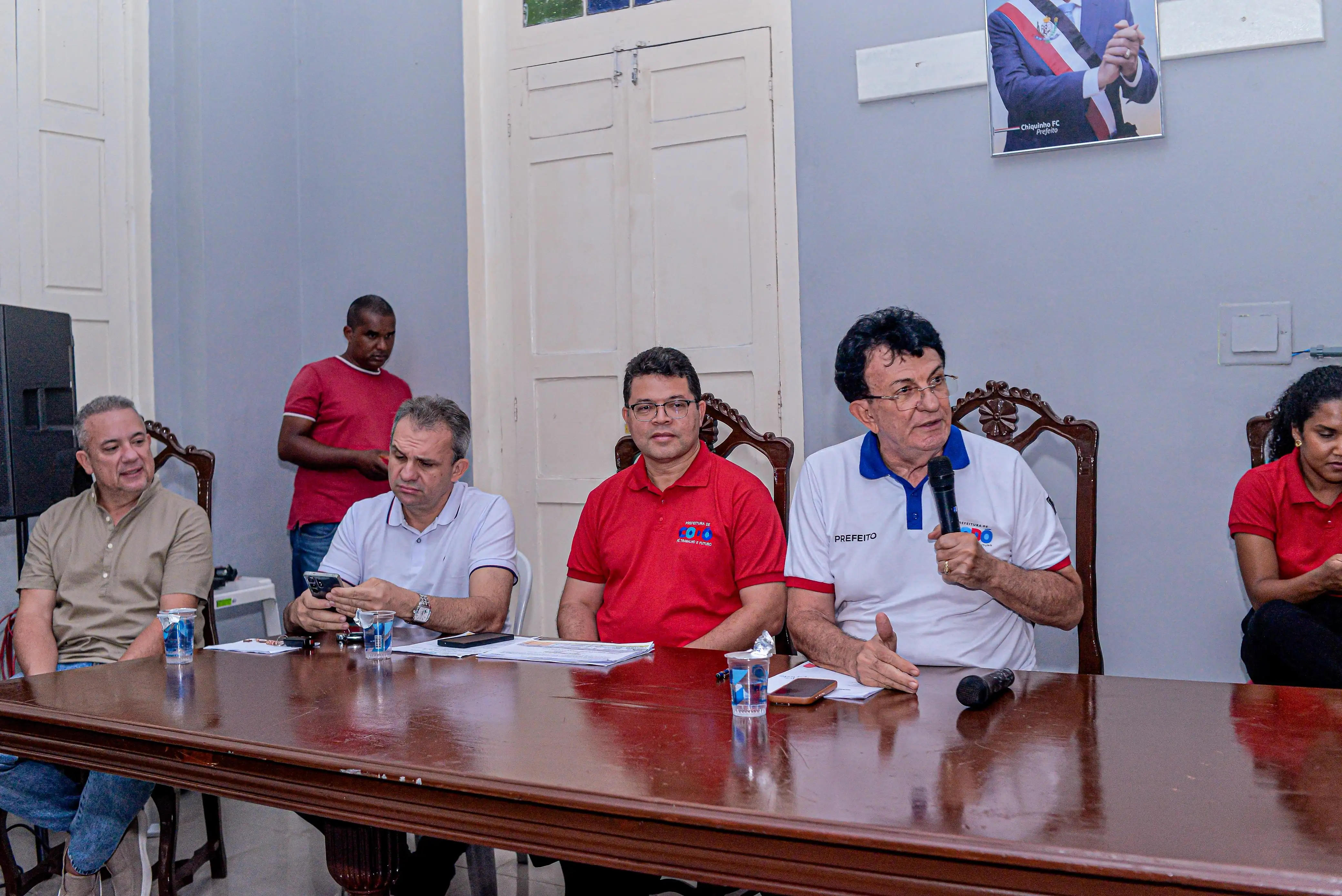 Galeria de imagens - Foto 5 da notícia: Prefeito Chiquinho FC se reúne com gestores municipais para discutir demandas da educação