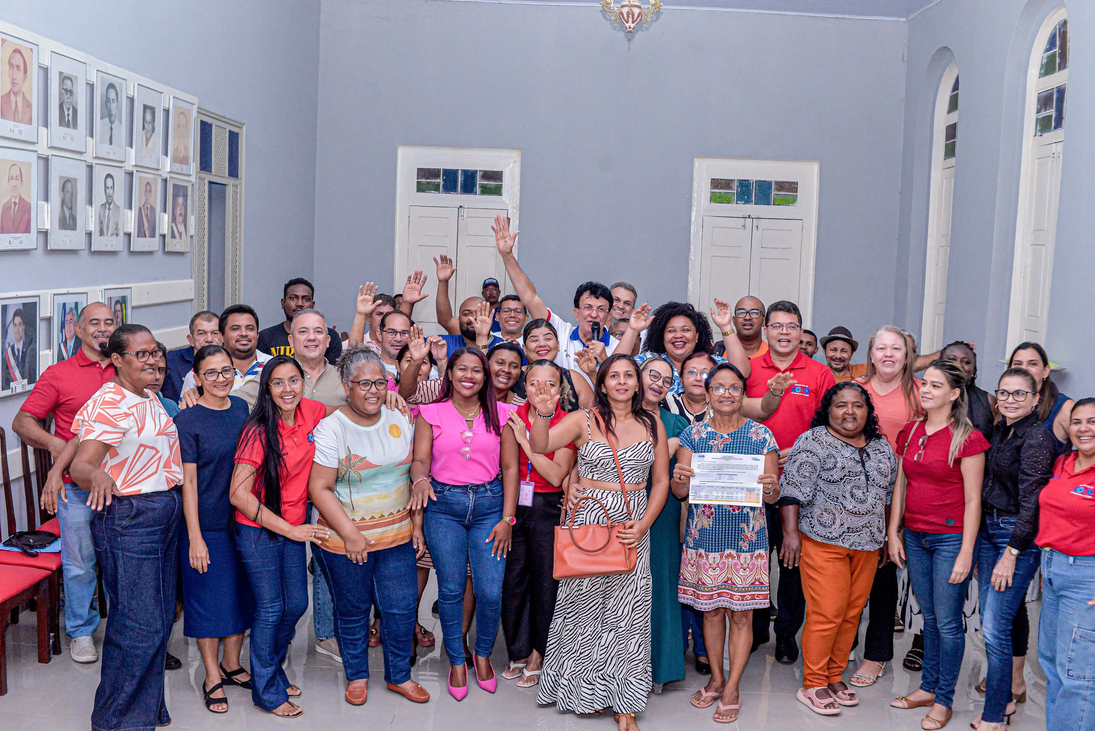 Galeria de imagens - Foto 4 da notícia: Prefeito Chiquinho FC se reúne com gestores municipais para discutir demandas da educação