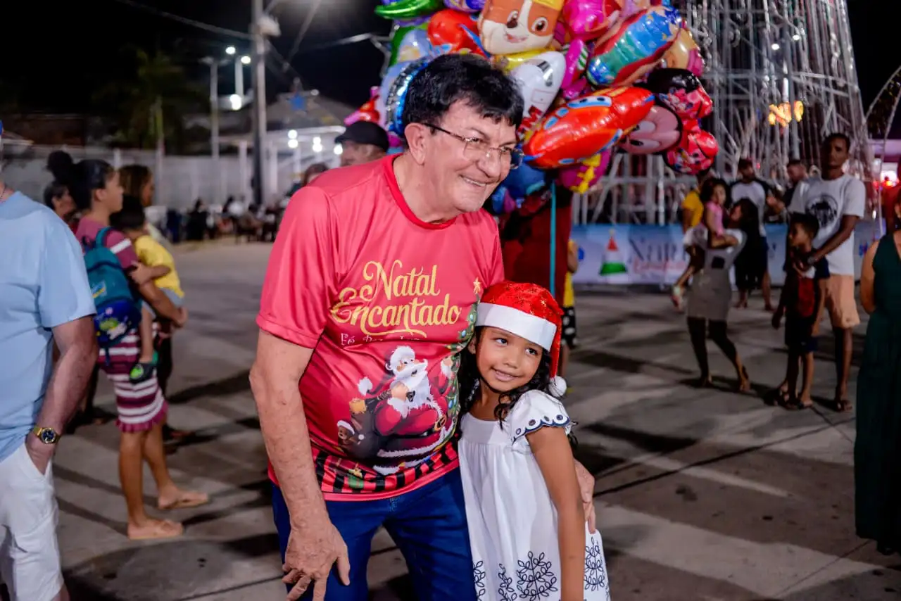 Galeria de imagens - Foto 7 da notícia: Codó dá início à magia do Natal com a abertura oficial do “Natal Encantado – Fé, Paz e Luz”