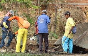 Prefeito Camilo Figueiredo realiza mutirões de limpeza em Codó