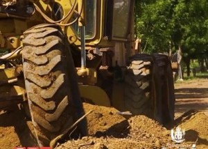 Prefeitura de Codó revitaliza o acesso ao bairro São Francisco com obras de limpeza, terraplanagem e empiçarramento