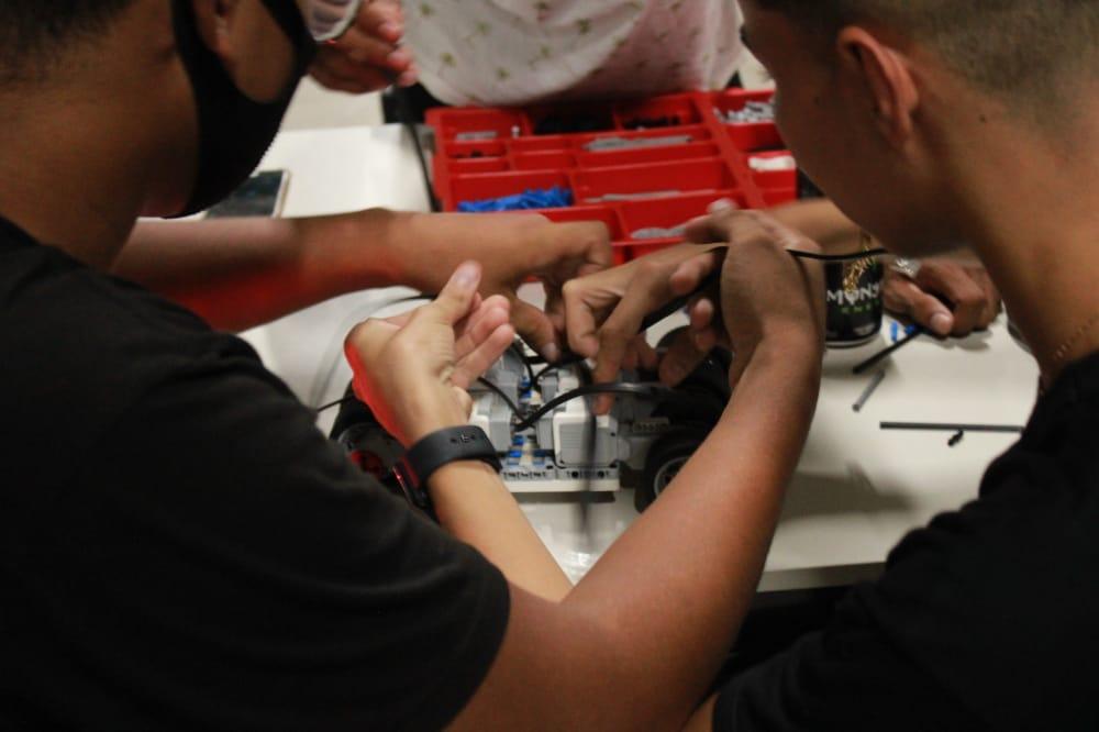 SEMECTI realiza abertura do Torneio Estadual Juvenil de Robótica em Codó