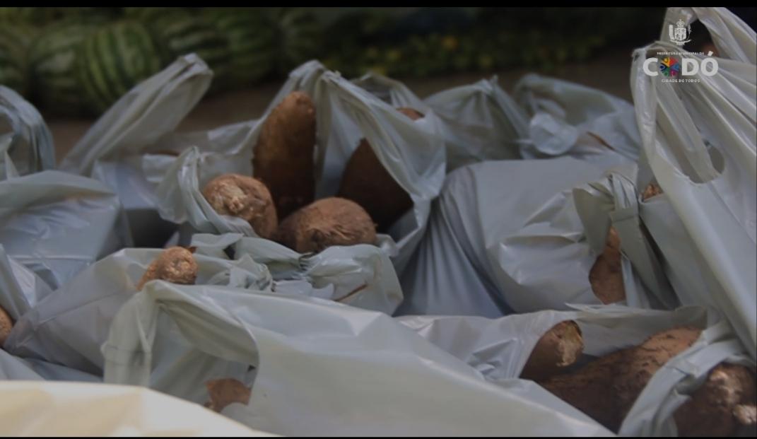 Prefeitura entrega cestas de produtos agrícolas  por meio do PROCAF em Codó