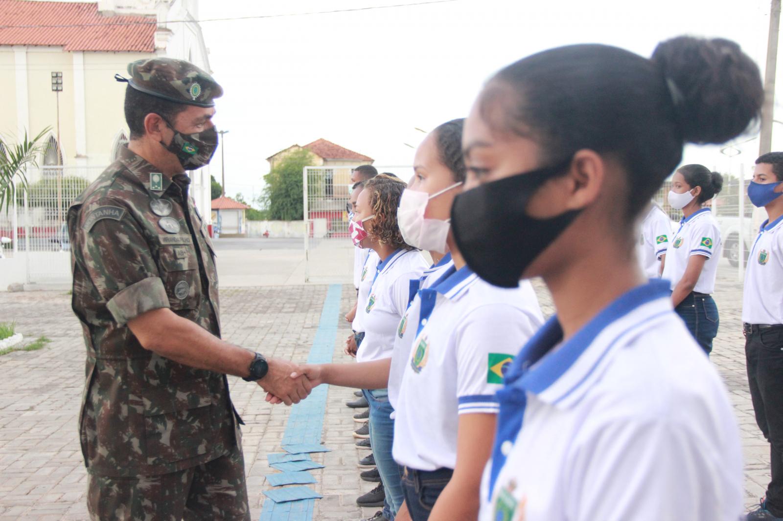 Prefeito Dr. Zé Francisco recebe visita de General da 8ª Região Militar na Escola Cívico de Codó