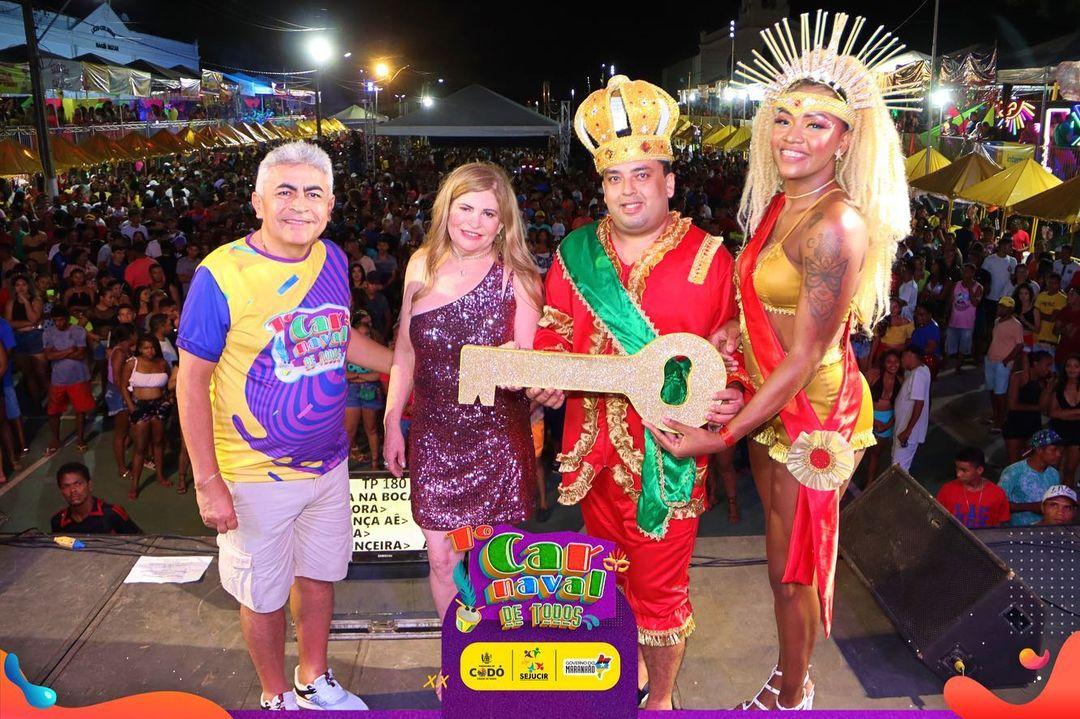 Abertura do 1º Carnaval de Todos é marcada pela tranquilidade e multidão de codoenses