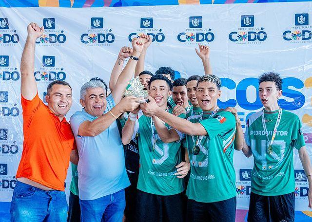 Escolas campeãs de Handebol são premiadas em cerimônia de destaque no Ginásio Carlos Fernando, em Codó